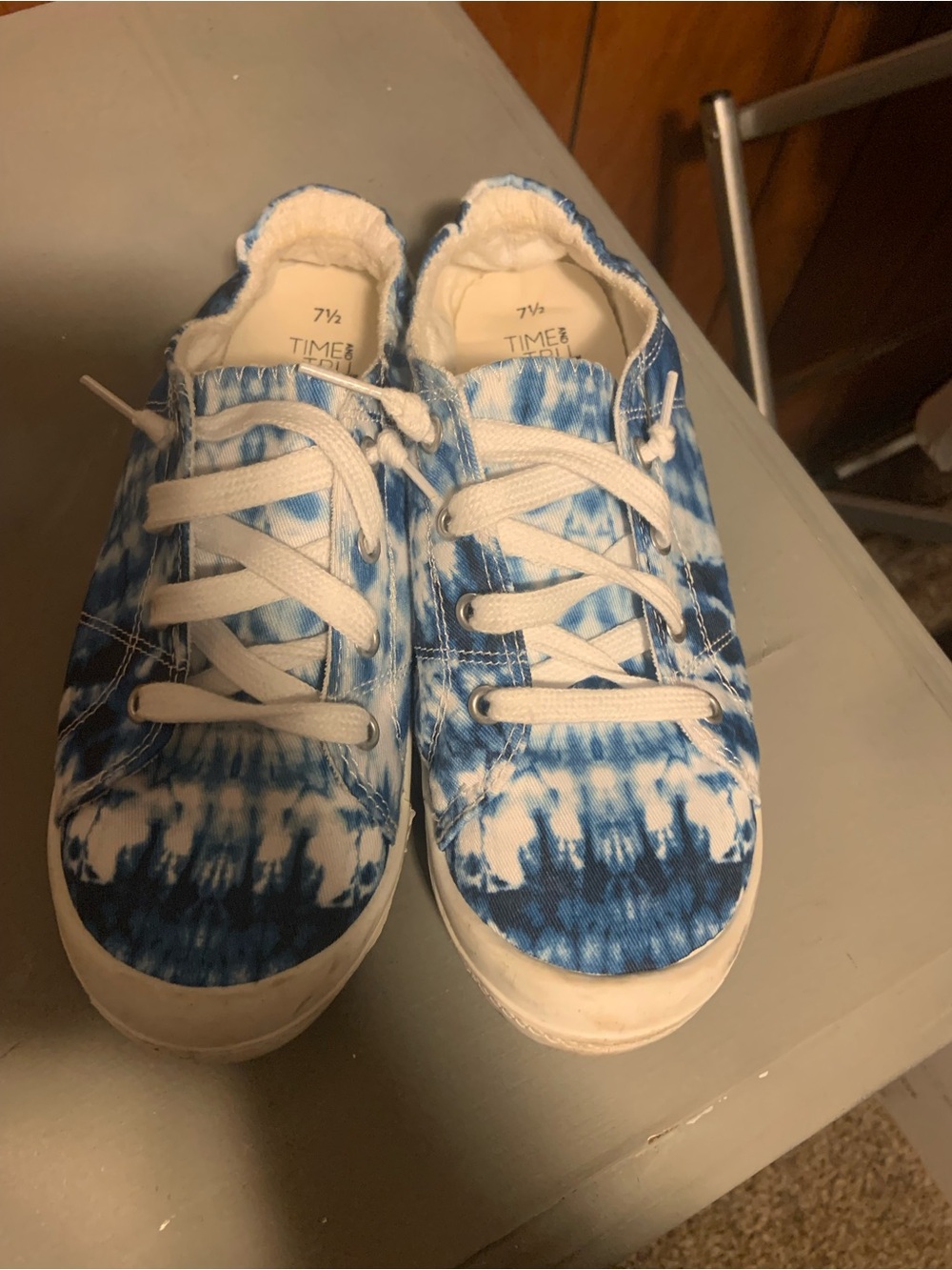 Time and Tru Blue and White Tie-Dye Low-Top Sneakers
